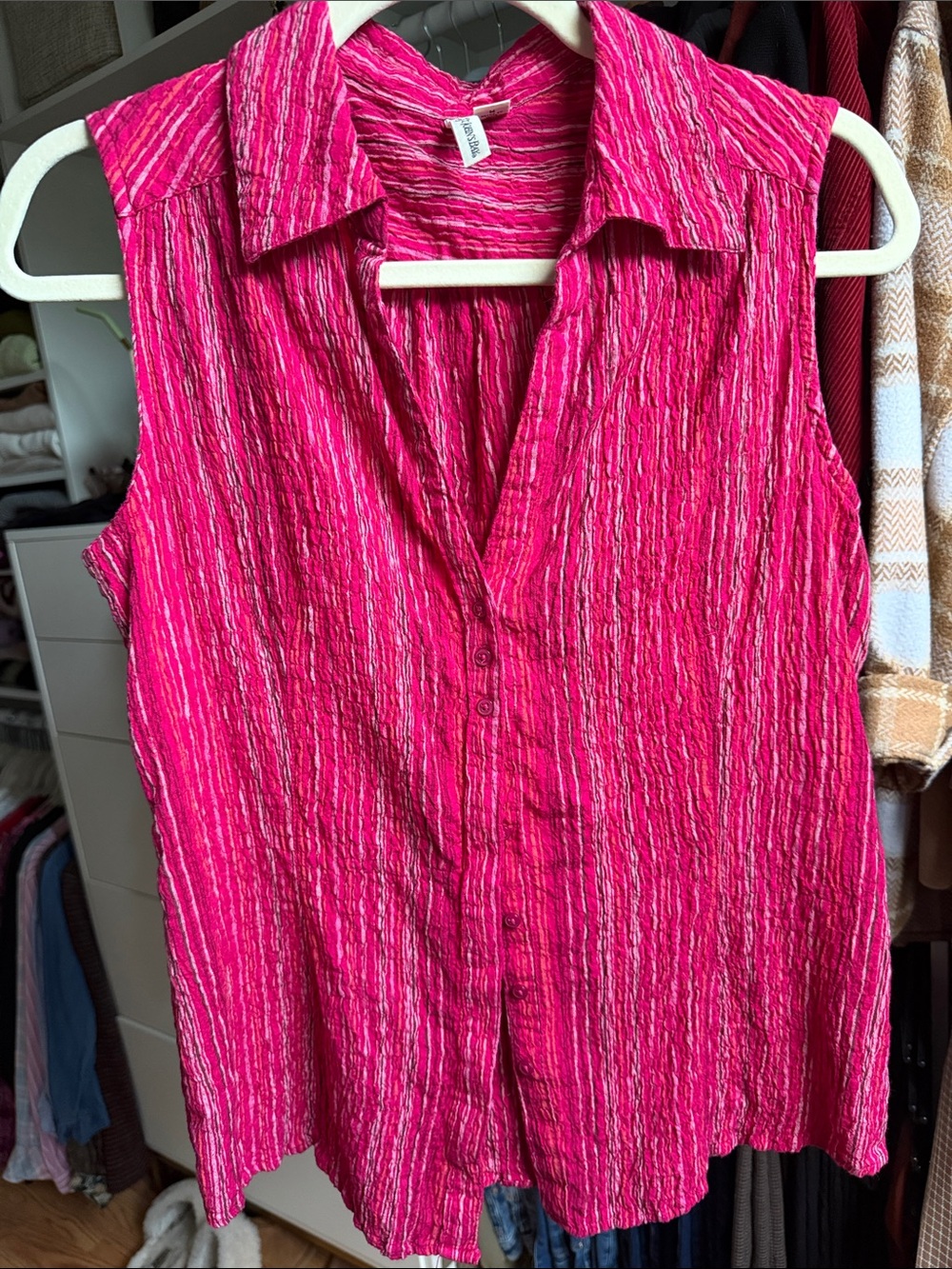 St. John's Bay Sleeveless Button-Down Top in Hot Pink Stripe - women’s size M